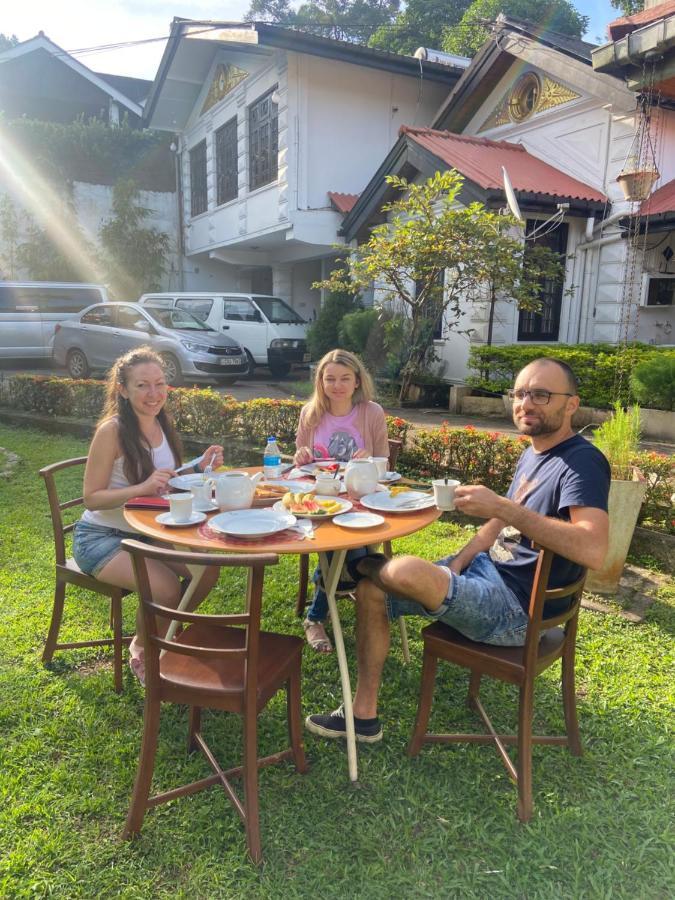 Kandy Garden Villa Esterno foto